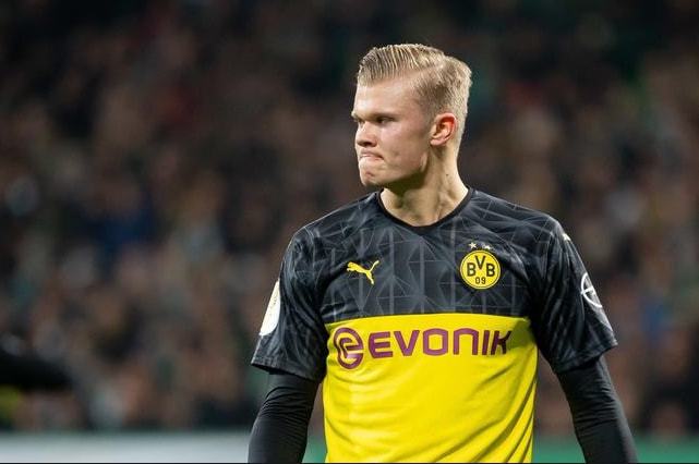 引发球迷与 引发球迷与