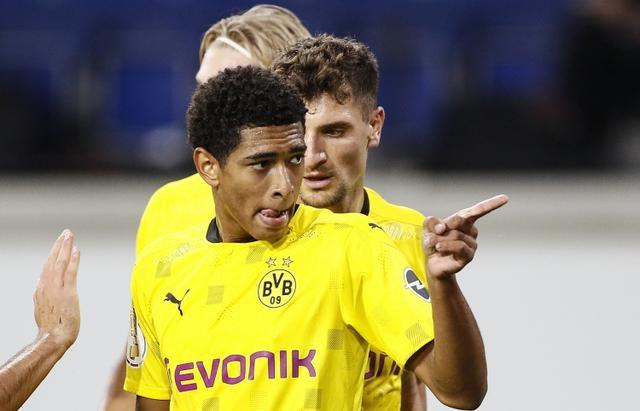 1枚首轮或 1枚首轮或