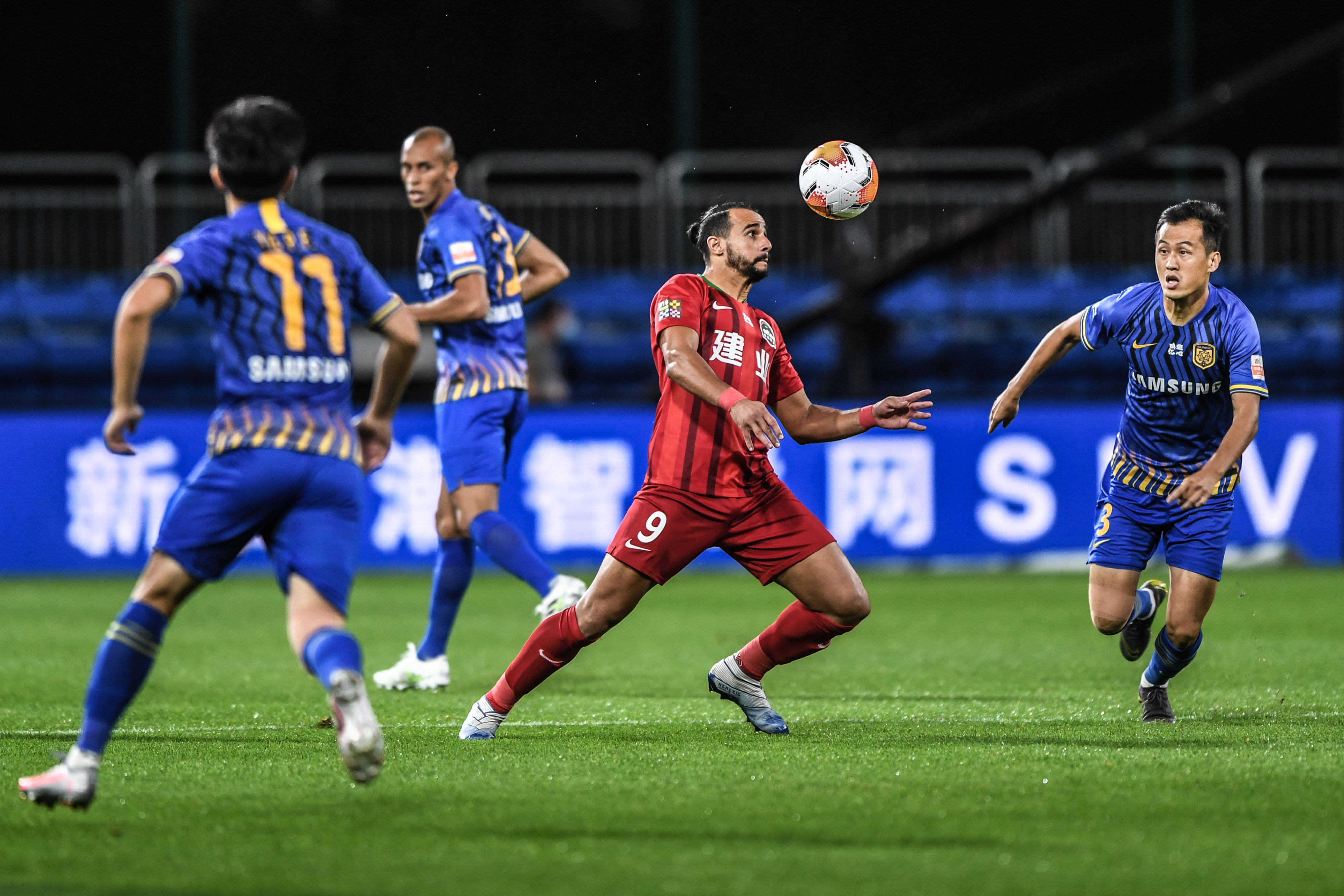 选手围绕对 选手围绕对