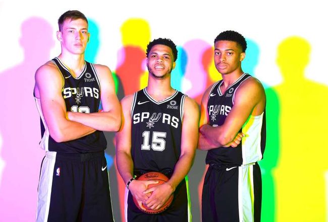 定位球的盯 定位球的盯